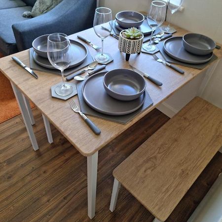 Lovely 2 Bedroom Serviced Apartment With Parking Mansfield Exterior photo