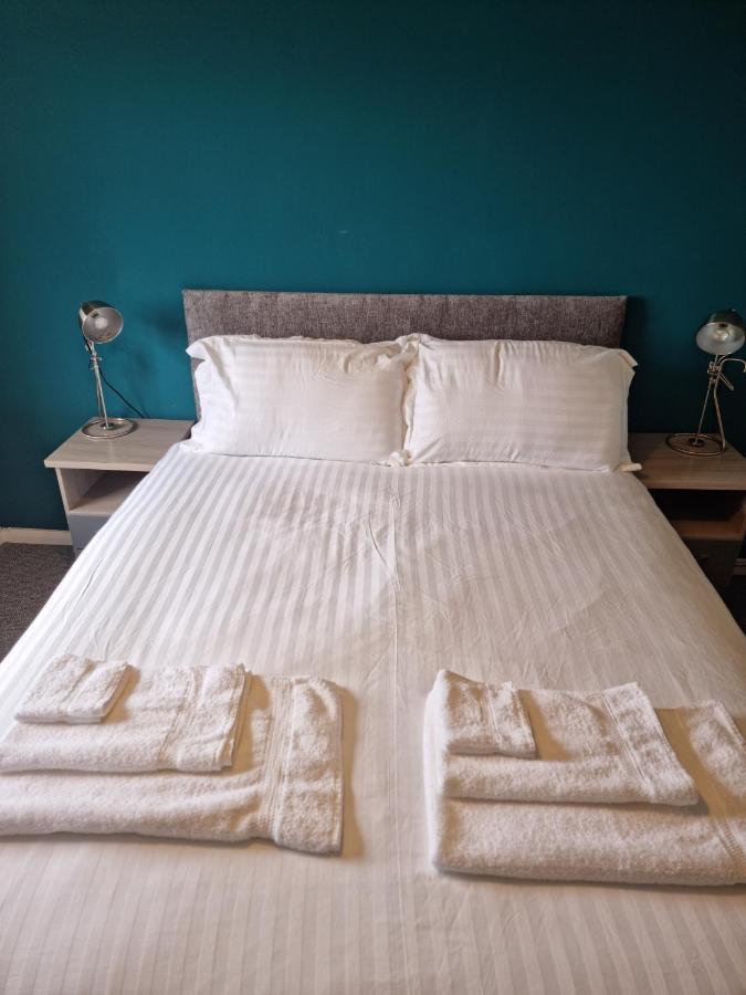 Lovely 2 Bedroom Serviced Apartment With Parking Mansfield Exterior photo