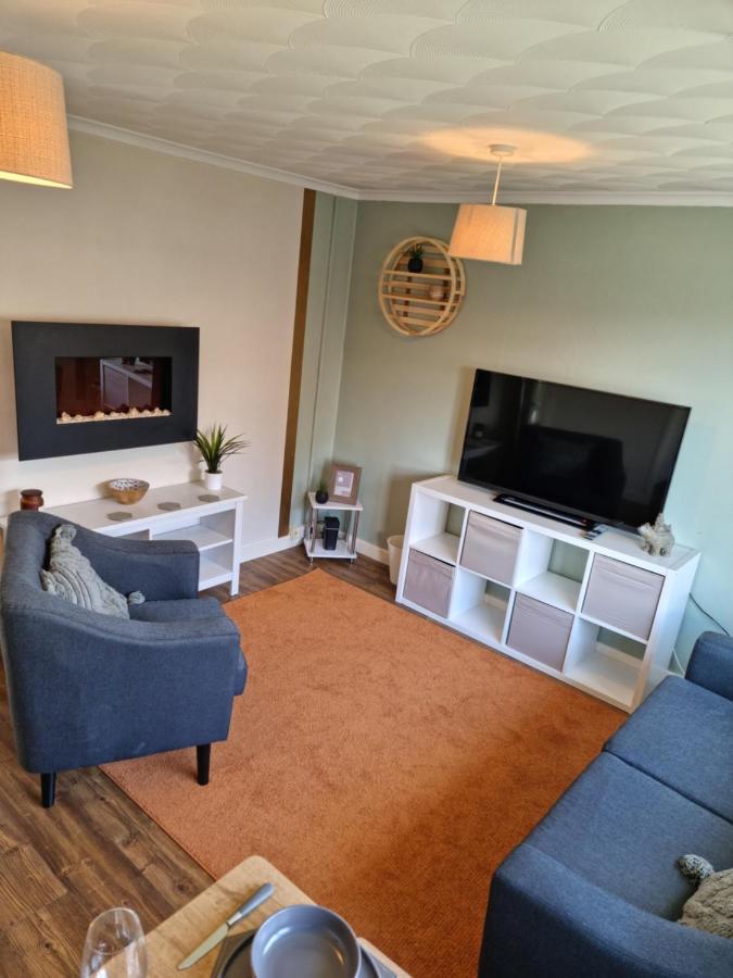 Lovely 2 Bedroom Serviced Apartment With Parking Mansfield Exterior photo